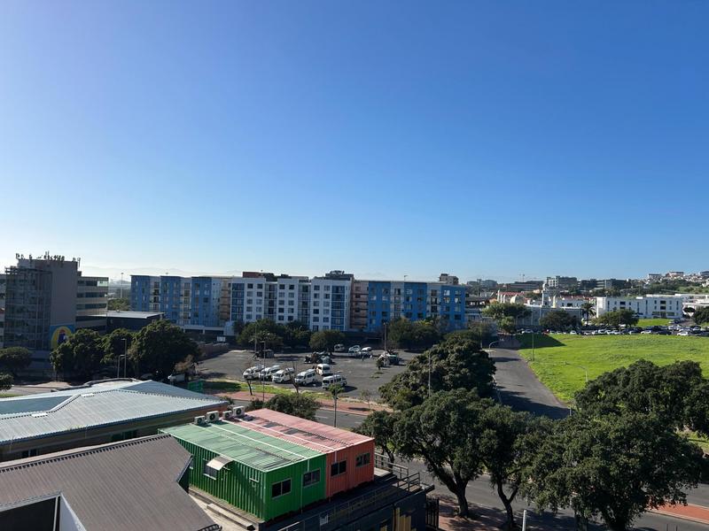 2 Bedroom Property for Sale in Zonnebloem Western Cape